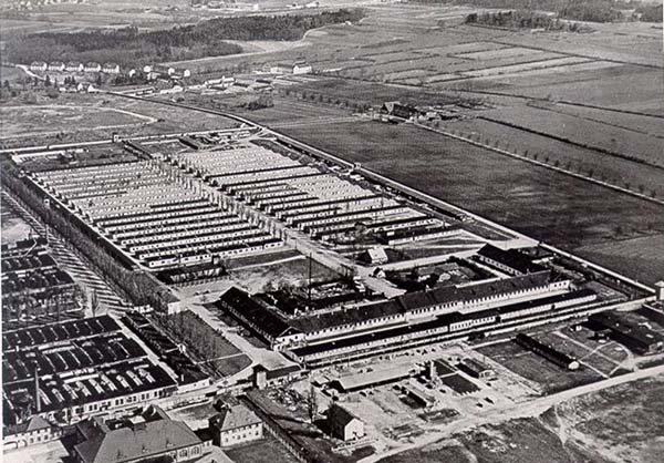 Koncentrationslägret Dachau på 1950-talet (bild från internet)