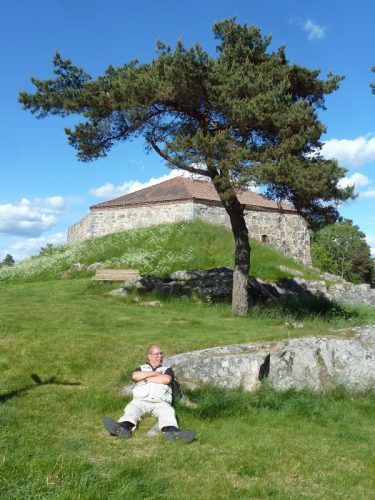 Skribenten i sin rätta miljö och i sin favoritsyssla! (foto: Charles Blackwood)