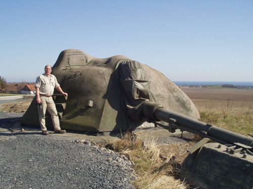 En av de tre pjäserna vid 12/70 batteriet vid Ystad år 2003 (foto: Jörgen Sjöblom)